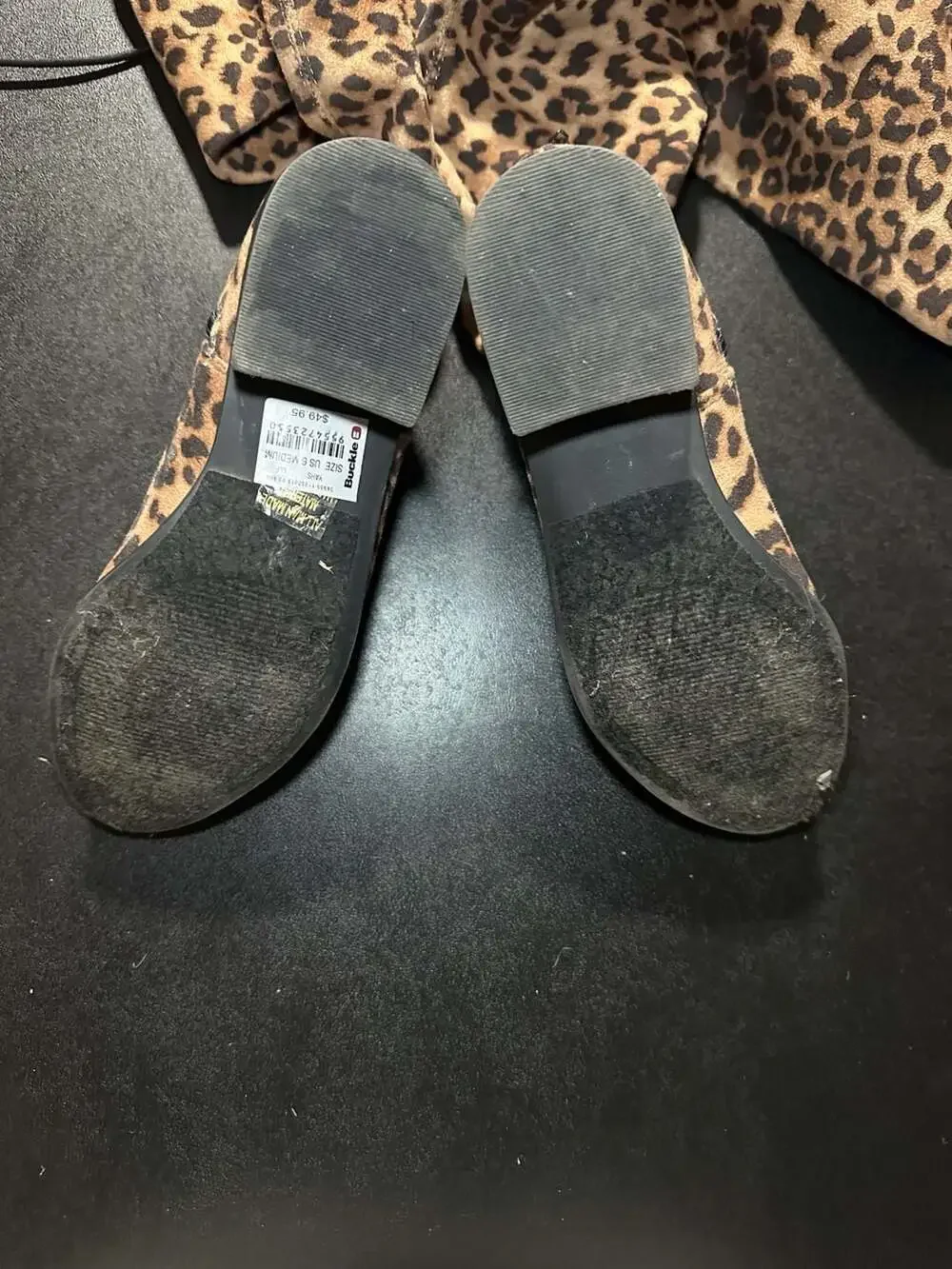Buckle leopard print